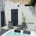 Nara 1 - Private Jacuzzi
