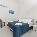 Nara 1 - Private Jacuzzi דירה טריקאסה